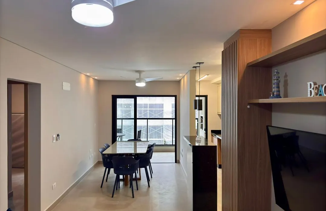 Apartamento Novo com 2 Suítes na Praia das Toninhas-1