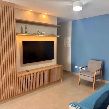 Apartamento Novo com 2 Suítes na Praia das Toninhas-3